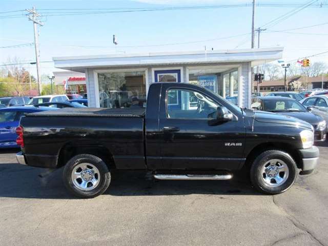 2008 Dodge Ram Pickup 1500 ST 2dr Regular Cab SB